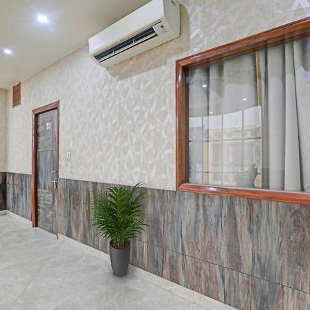Townhouse 1150 Hotel Dayal Palace Chinhat Luaran gambar
