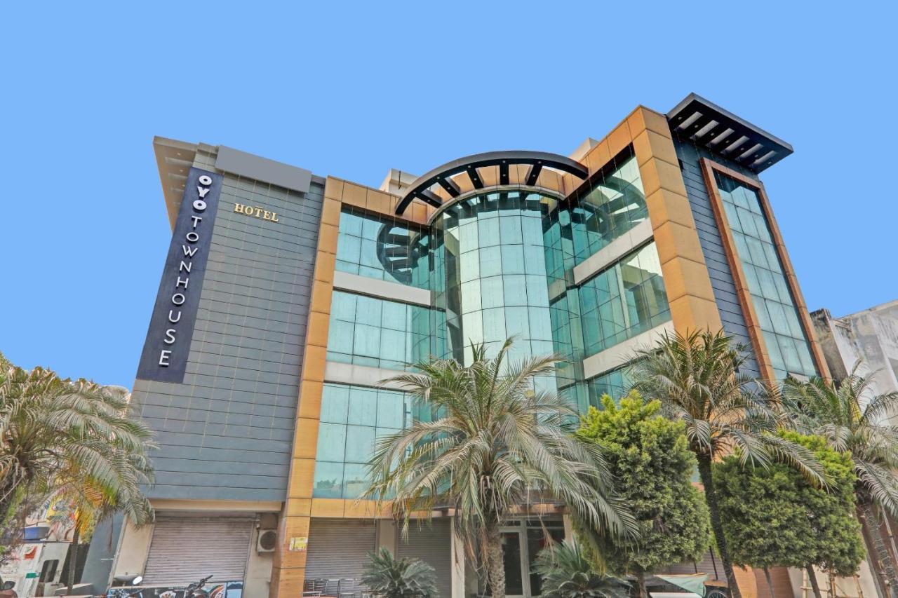 Townhouse 1150 Hotel Dayal Palace Chinhat Luaran gambar