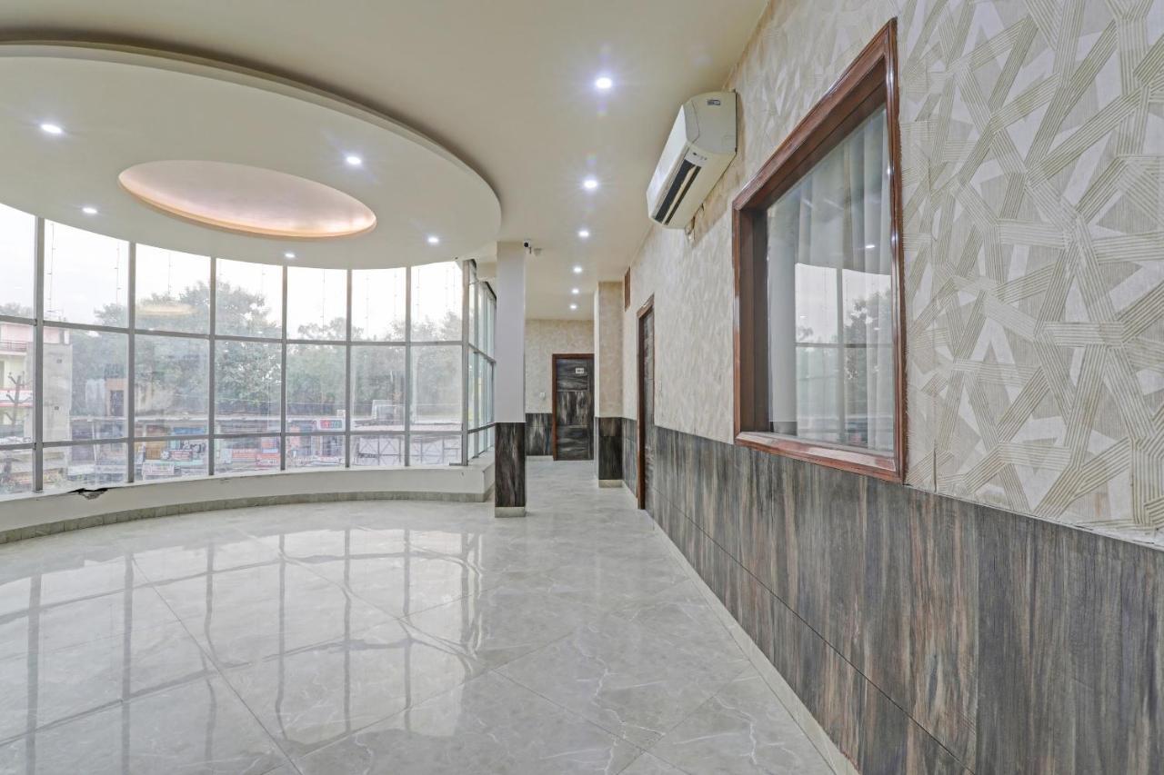 Townhouse 1150 Hotel Dayal Palace Chinhat Luaran gambar